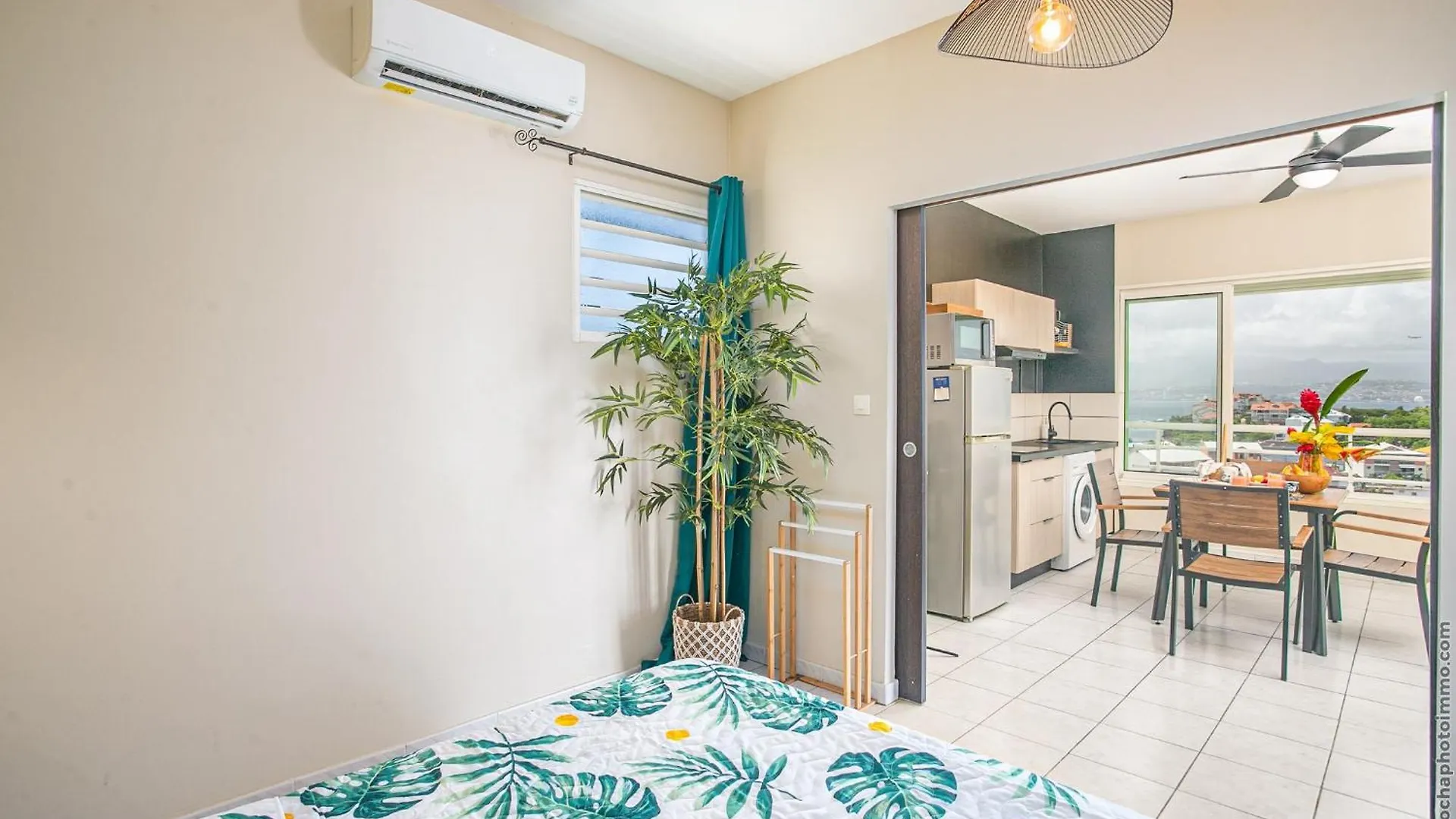 T2 vue mer 180° avec piscine pour Sunset lovers Les Trois-Ilets Martinique