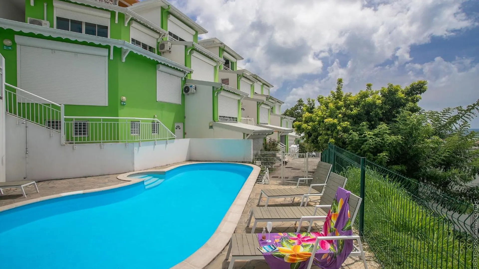 Appartement T2 vue mer 180° avec piscine pour Sunset lovers Les Trois-Ilets
