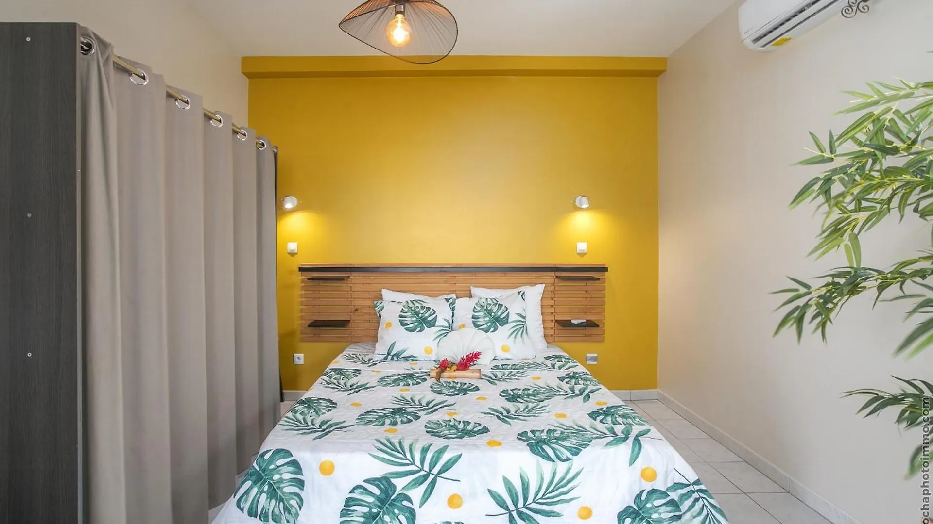 T2 vue mer 180° avec piscine pour Sunset lovers Les Trois-Ilets Appartement